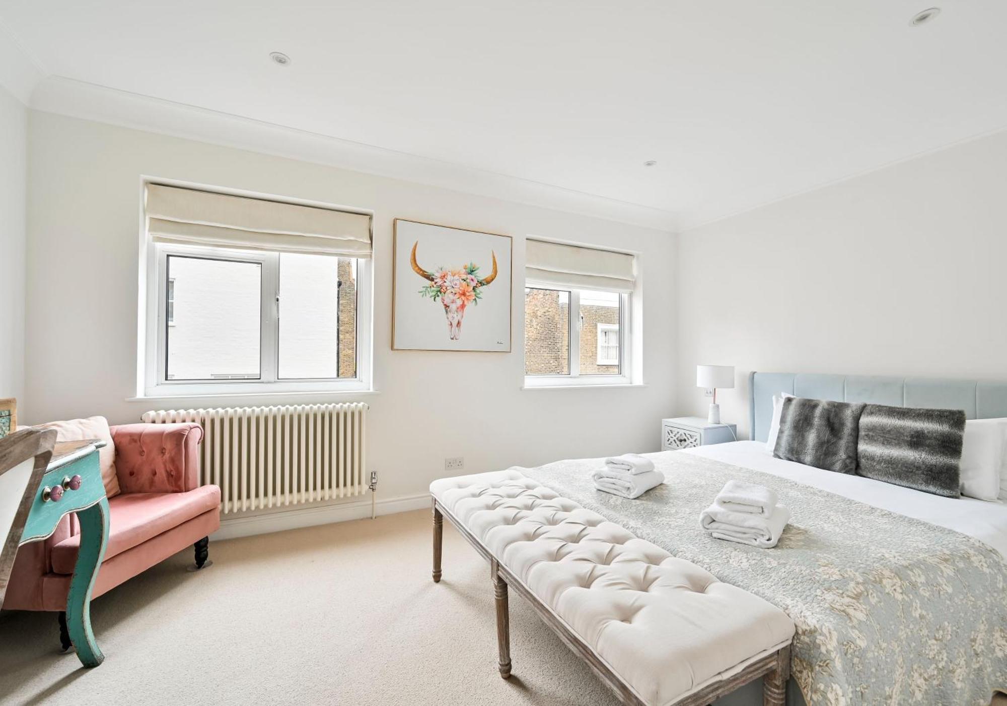 Chelsea Townhouse With Roof Terrace & Parking Appartamento *